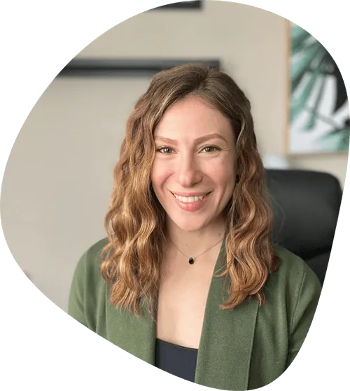 Carly Colasimone of Good Carma Therapy